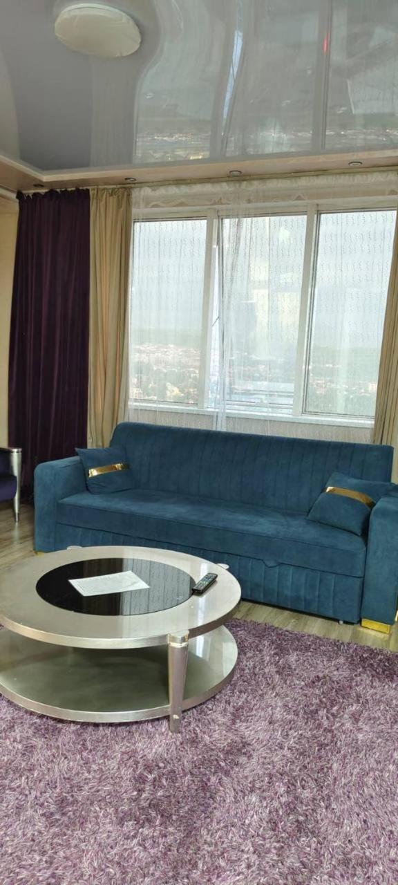 Nurly Tau 2Room Apartments Almaty Exteriér fotografie